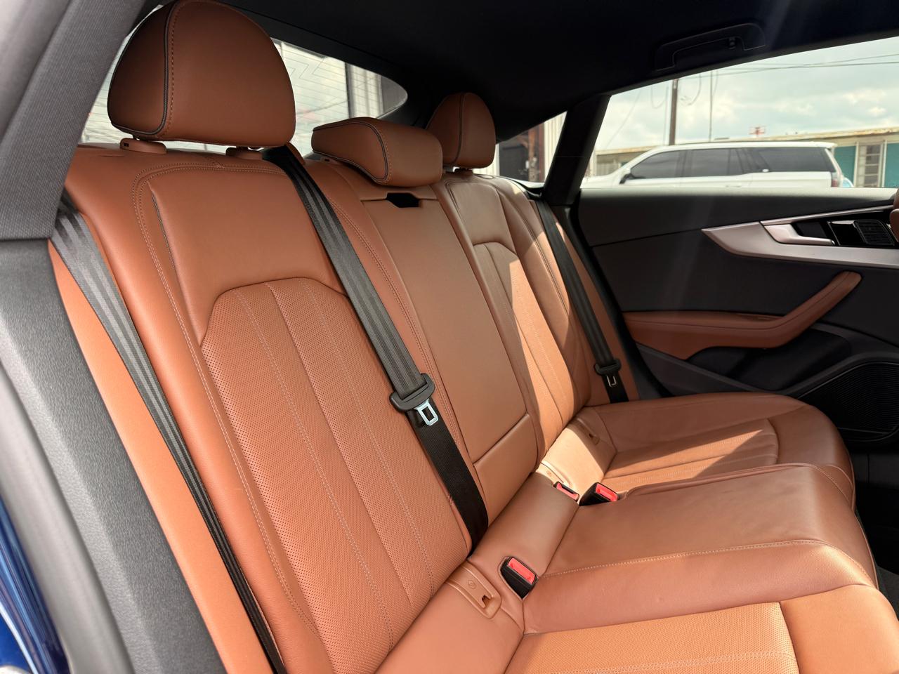 Audi A5 Premium S line 45 TFSII quattro 2024