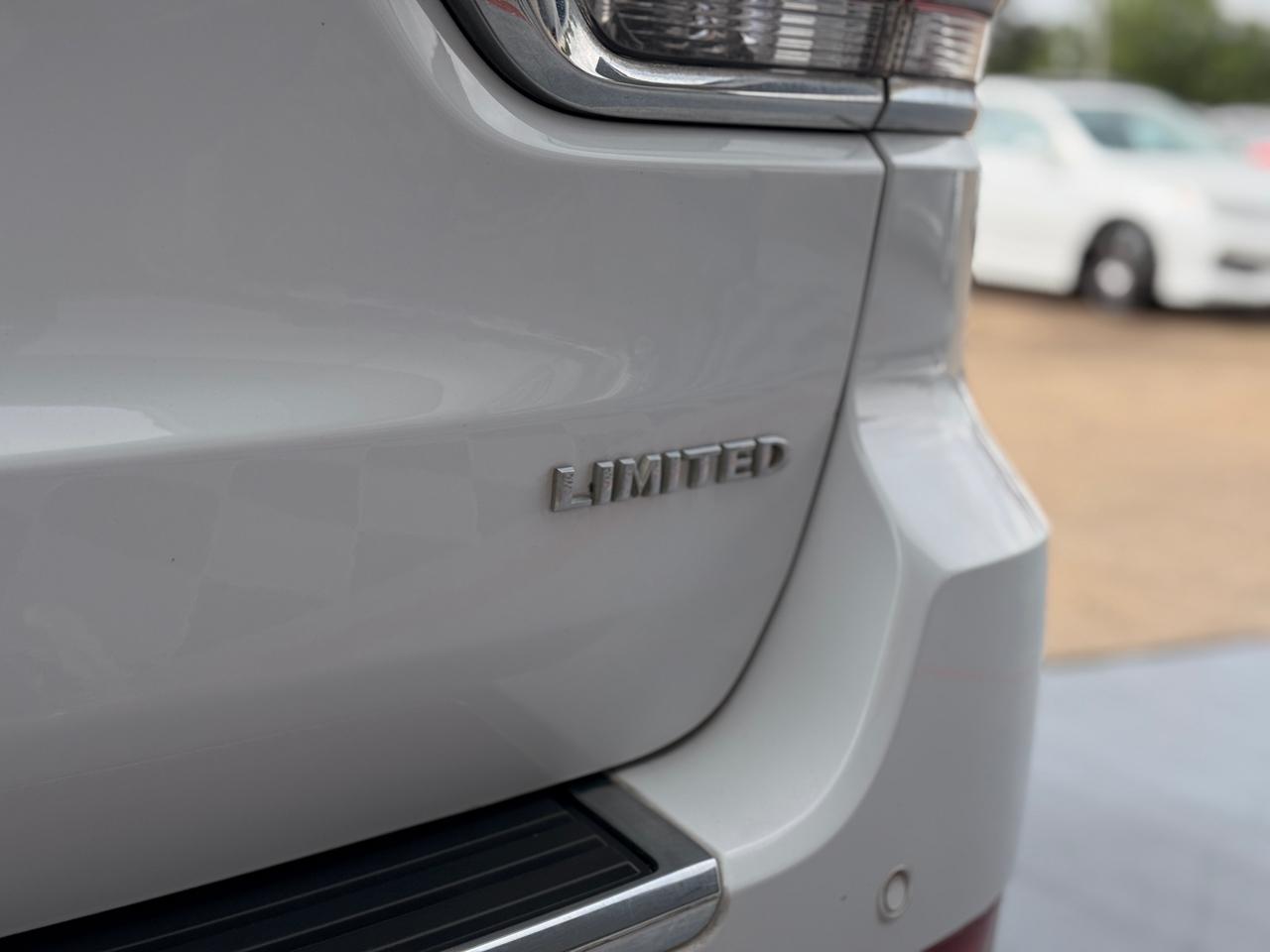 Jeep Grand Cherokee Limited 2WD 2017