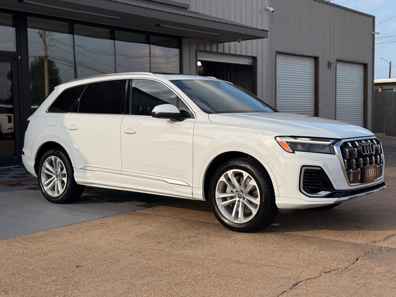 Audi Q7 Premium Plus 55 TFSI quattro 2025