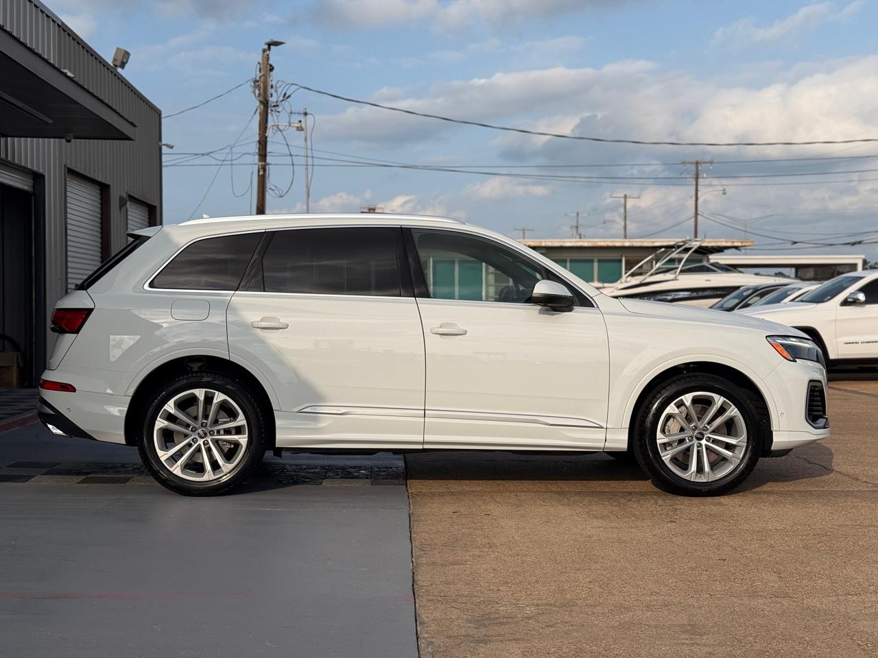 Audi Q7 Premium Plus 55 TFSI quattro 2025