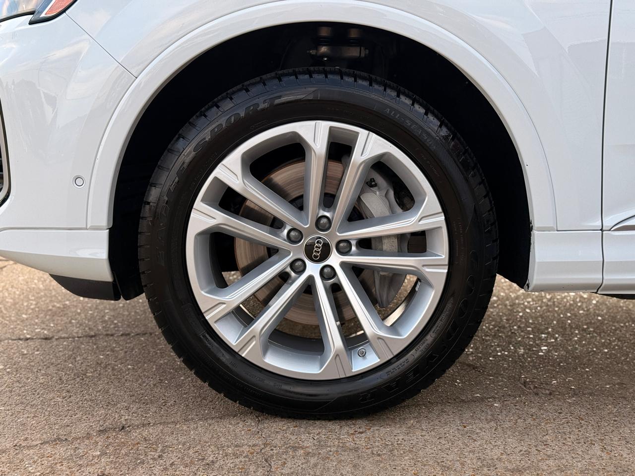 Audi Q7 Premium Plus 55 TFSI quattro 2025