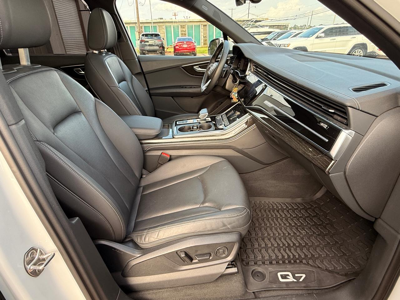 Audi Q7 Premium Plus 55 TFSI quattro 2025