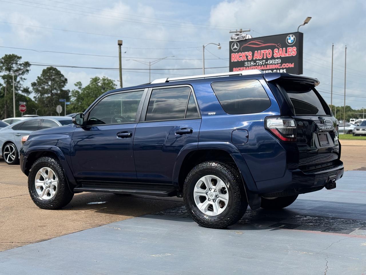 Toyota 4Runner SR5 2WD 2016