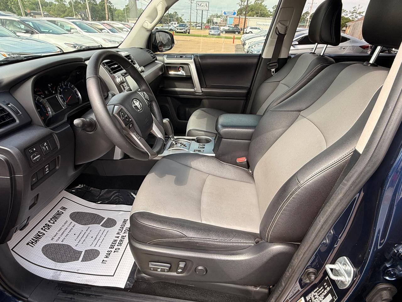 Toyota 4Runner SR5 2WD 2016