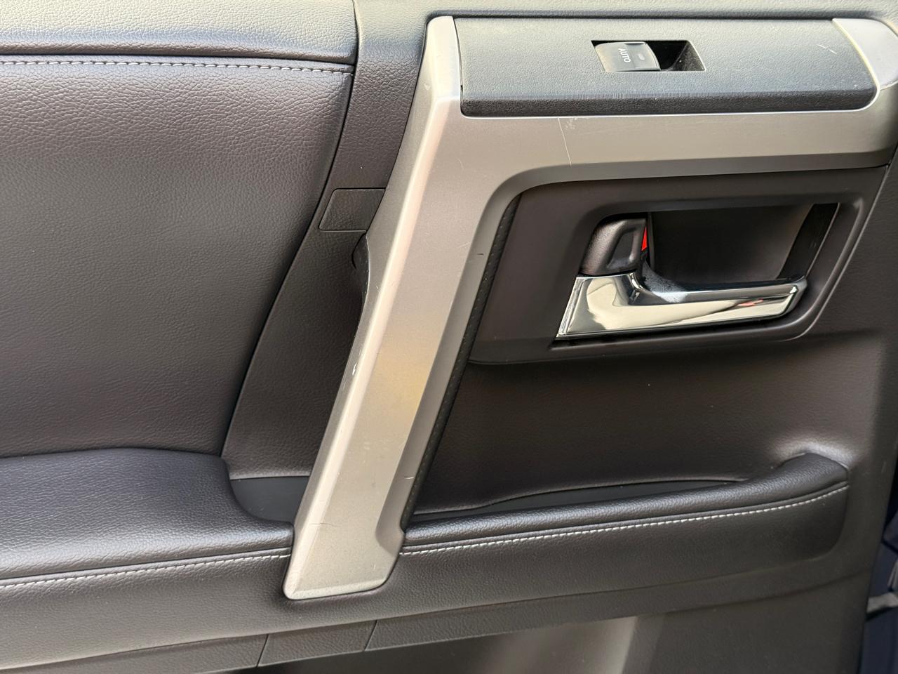 Toyota 4Runner SR5 2WD 2016