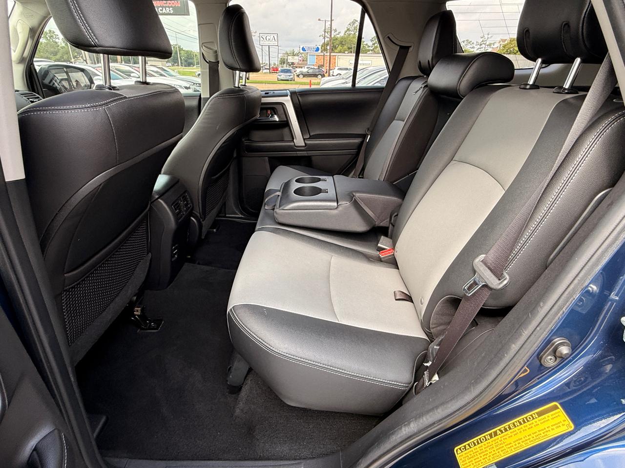 Toyota 4Runner SR5 2WD 2016