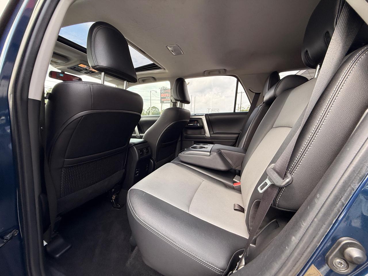 Toyota 4Runner SR5 2WD 2016