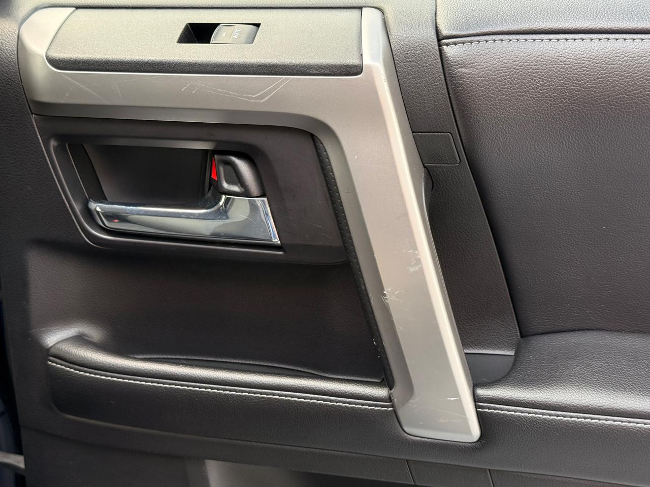 Toyota 4Runner SR5 2WD 2016