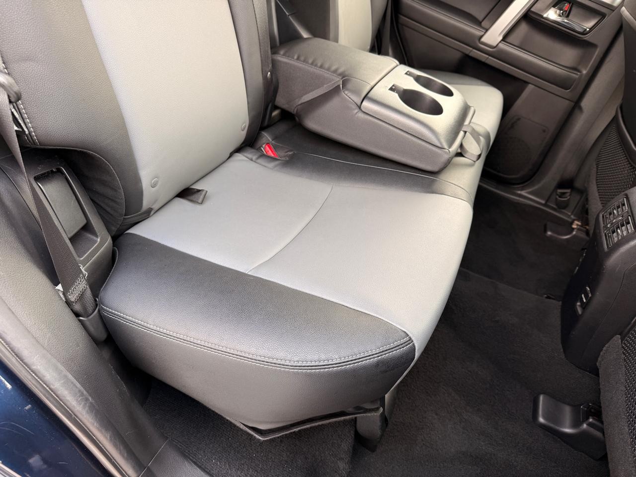 Toyota 4Runner SR5 2WD 2016