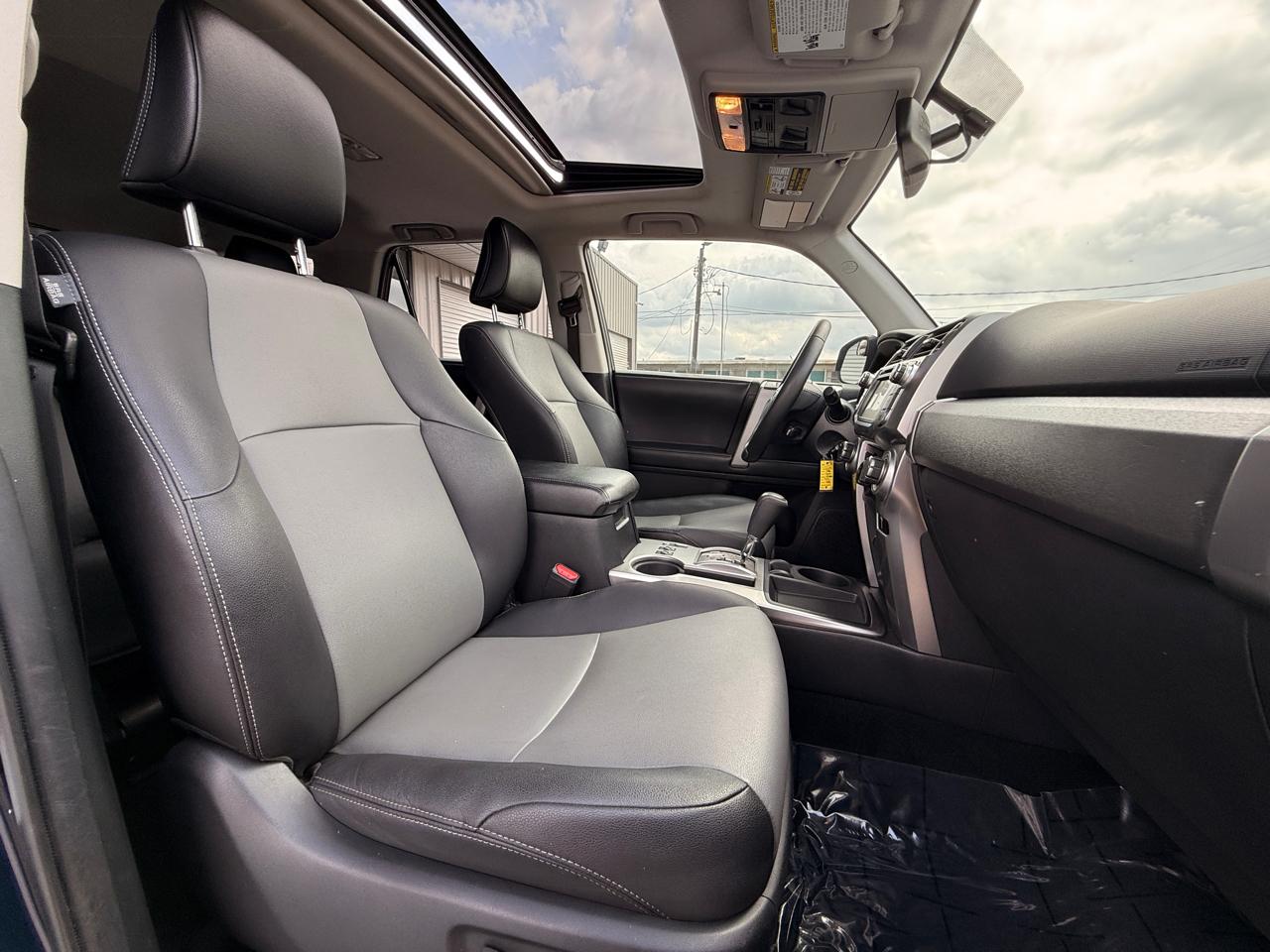 Toyota 4Runner SR5 2WD 2016