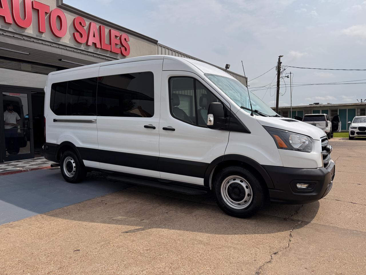 Ford Transit 350 Wagon Med. Roof XL w/Sliding Pass. 148-in. WB 2020