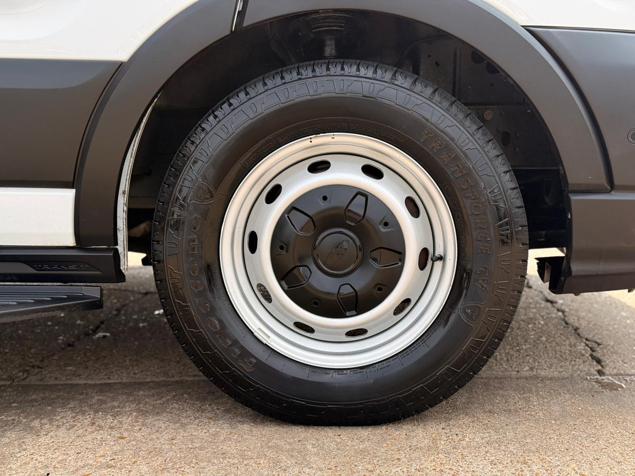 Ford Transit 350 Wagon Med. Roof XL w/Sliding Pass. 148-in. WB 2020