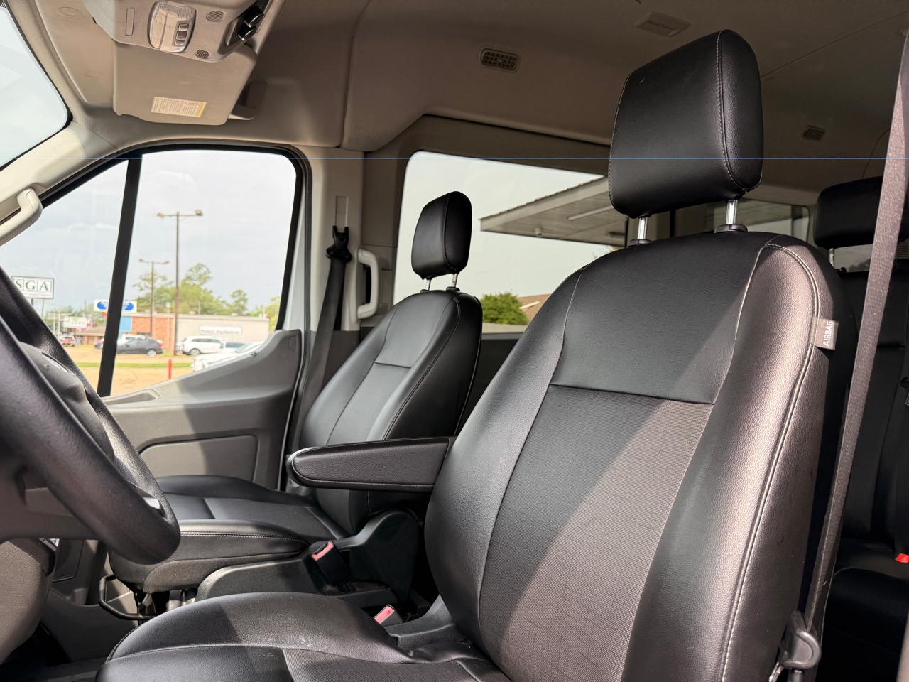 Ford Transit 350 Wagon Med. Roof XL w/Sliding Pass. 148-in. WB 2020