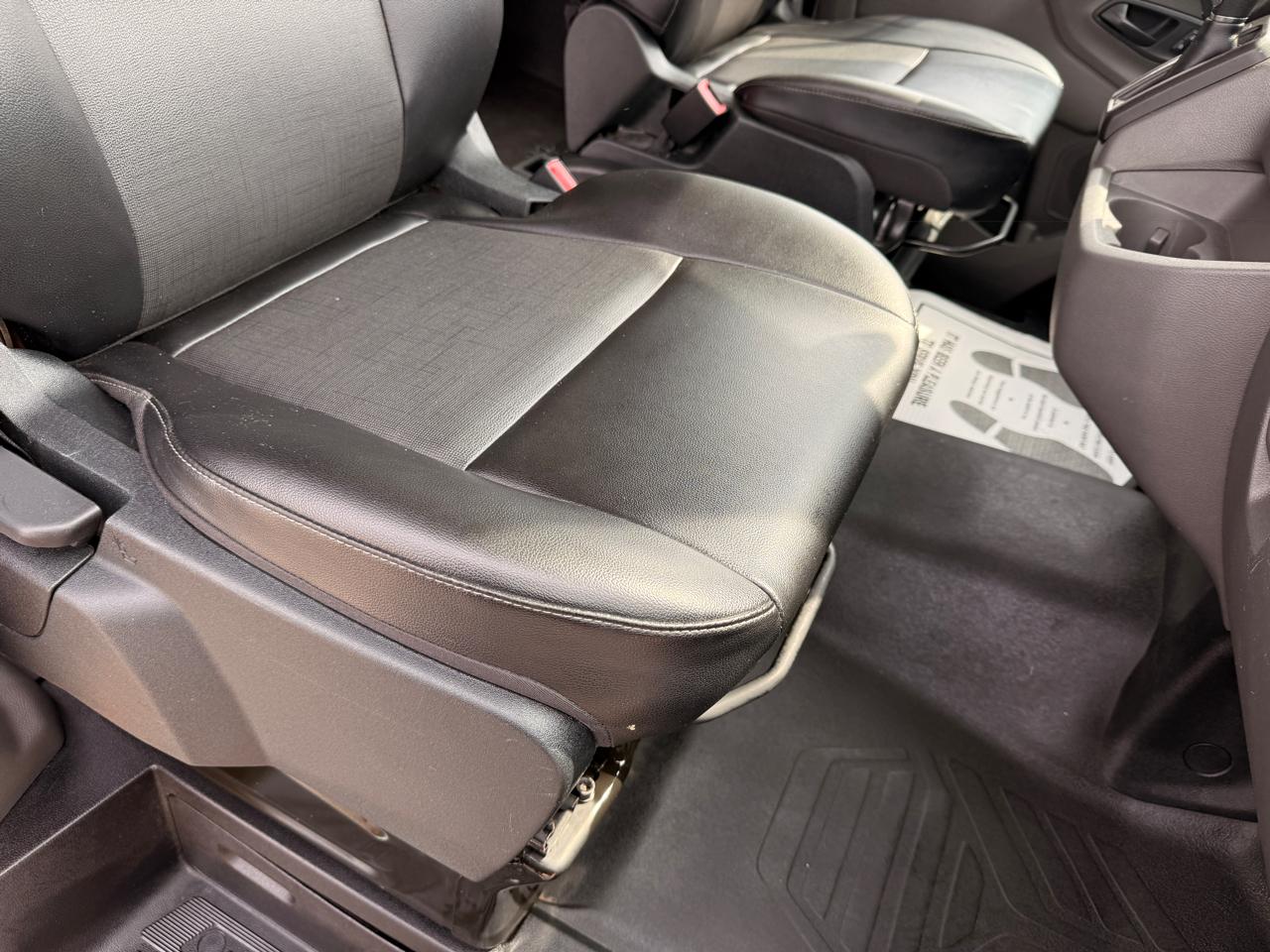 Ford Transit 350 Wagon Med. Roof XL w/Sliding Pass. 148-in. WB 2020