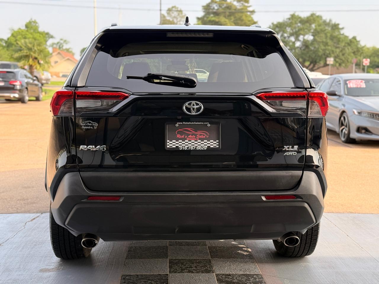 Toyota RAV4 XLE Premium AWD 2020