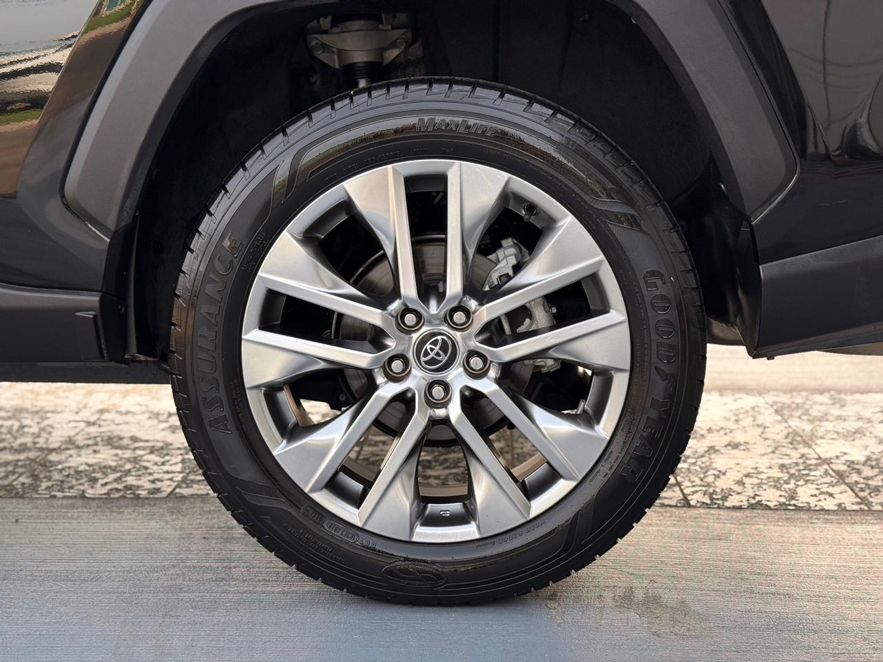 Toyota RAV4 XLE Premium AWD 2020