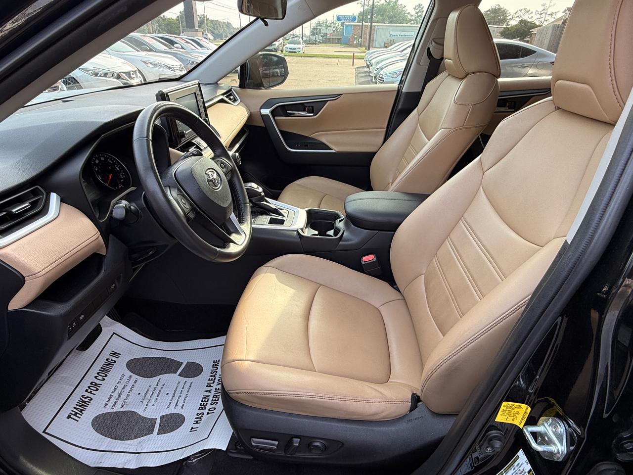 Toyota RAV4 XLE Premium AWD 2020