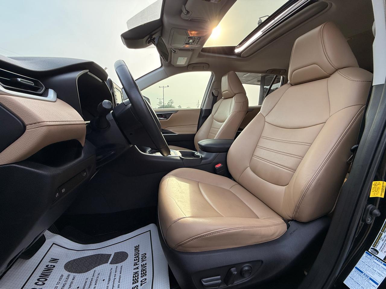 Toyota RAV4 XLE Premium AWD 2020