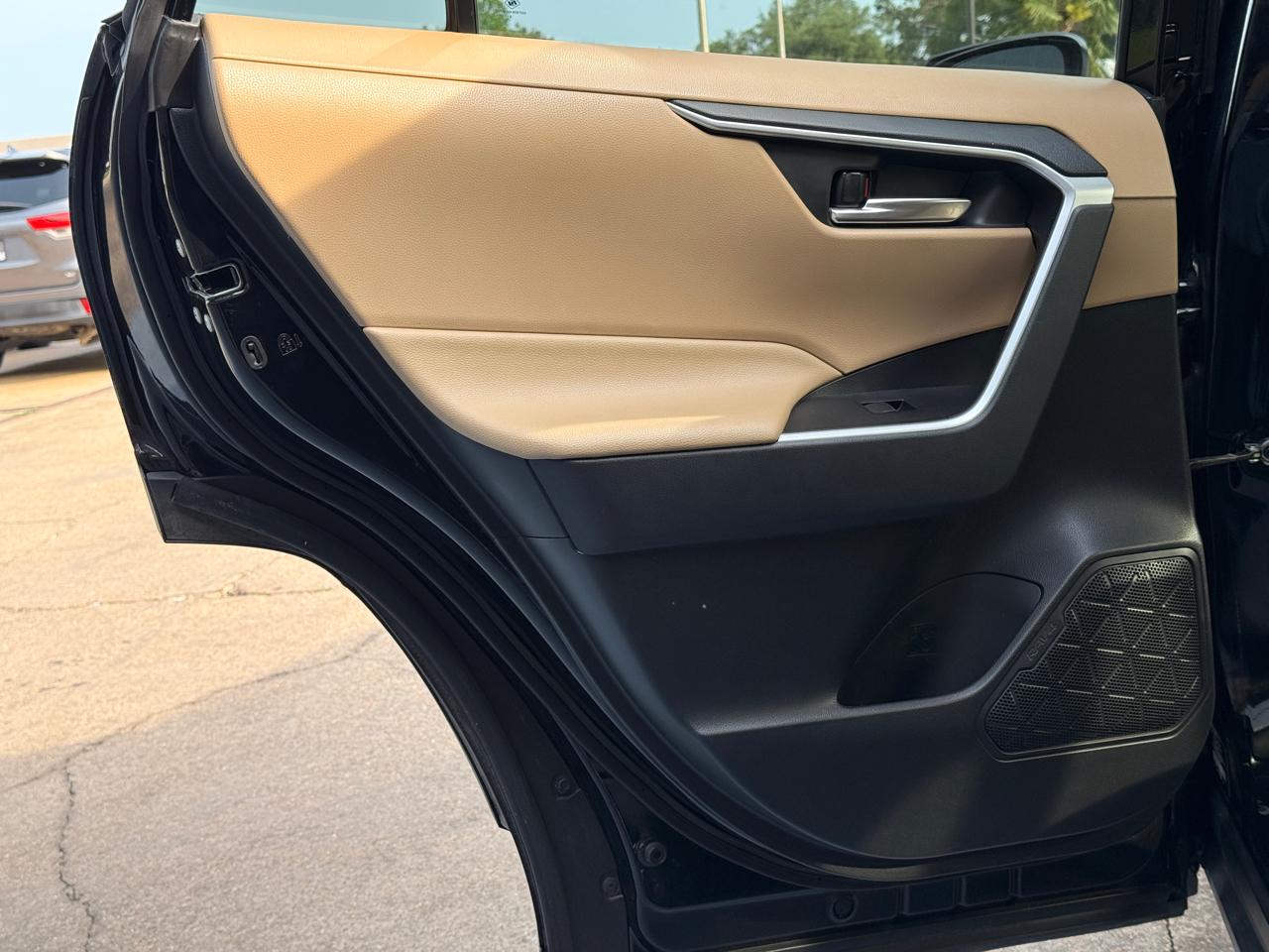 Toyota RAV4 XLE Premium AWD 2020