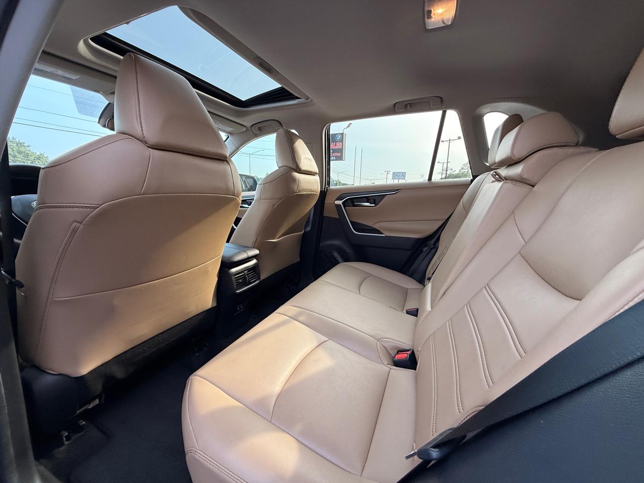 Toyota RAV4 XLE Premium AWD 2020