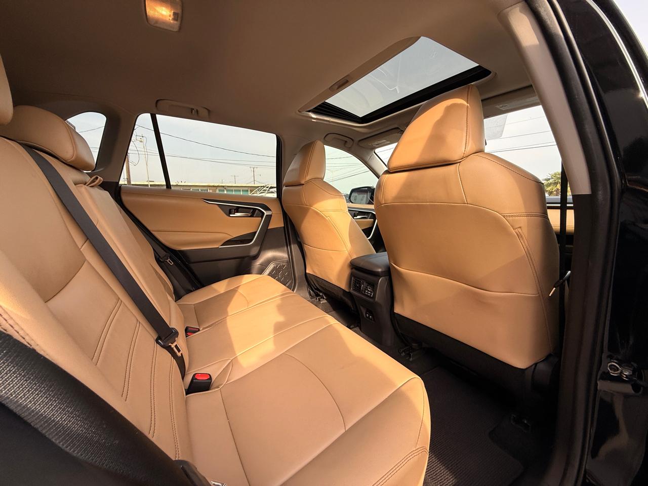 Toyota RAV4 XLE Premium AWD 2020