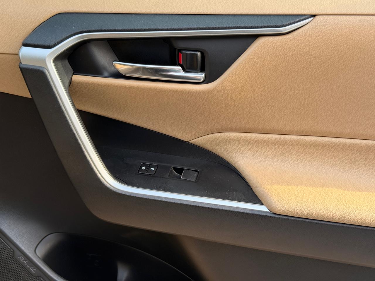 Toyota RAV4 XLE Premium AWD 2020