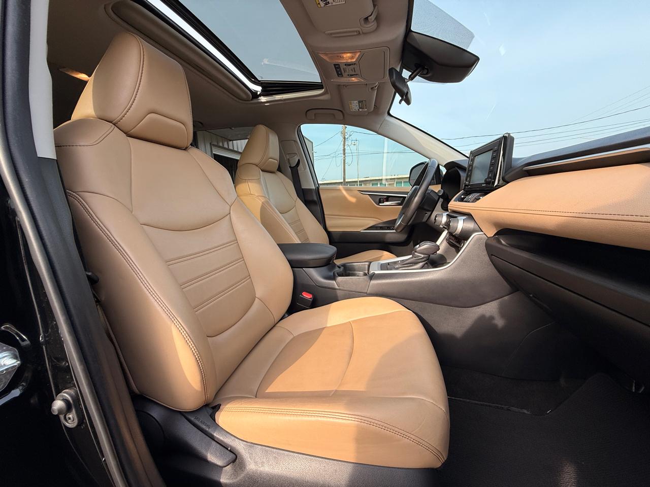 Toyota RAV4 XLE Premium AWD 2020