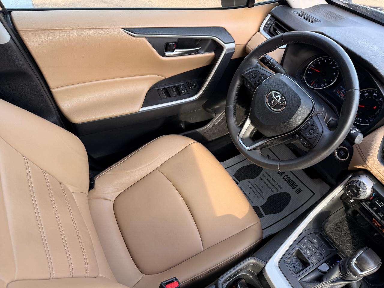 Toyota RAV4 XLE Premium AWD 2020
