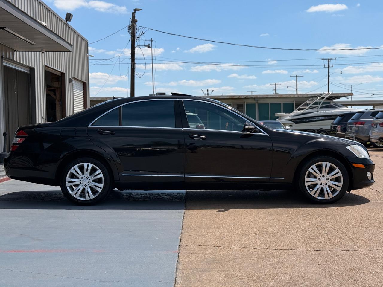 Mercedes-Benz S-Class S550 4MATIC 2009