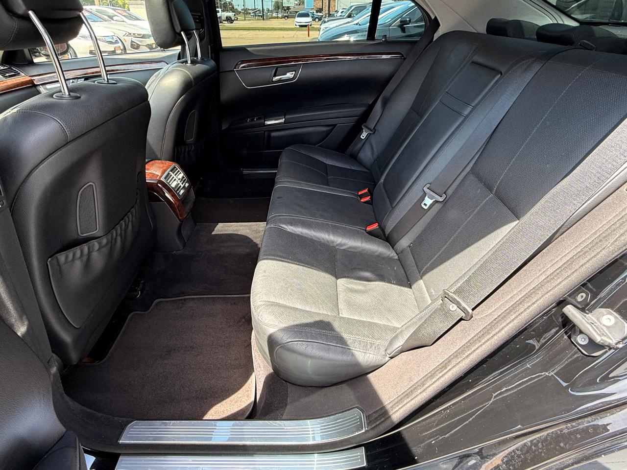 Mercedes-Benz S-Class S550 4MATIC 2009