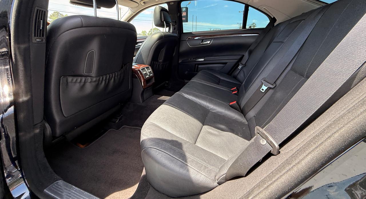 Mercedes-Benz S-Class S550 4MATIC 2009