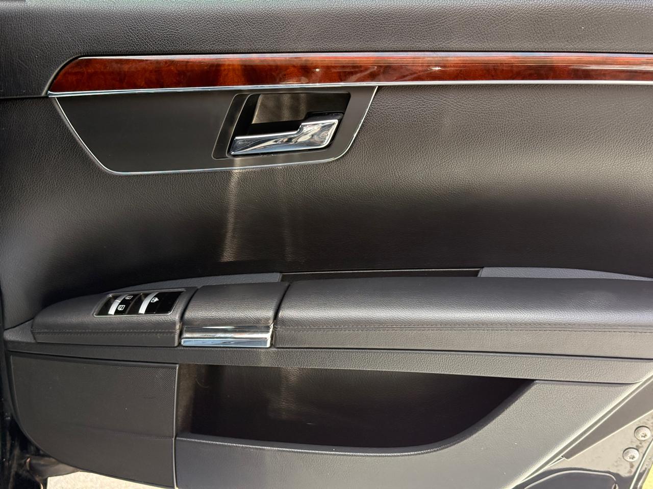 Mercedes-Benz S-Class S550 4MATIC 2009