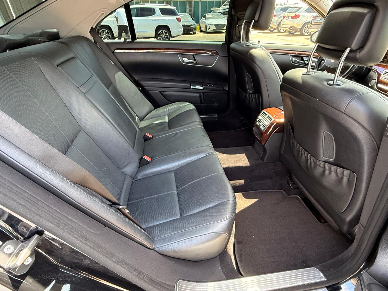 Mercedes-Benz S-Class S550 4MATIC 2009