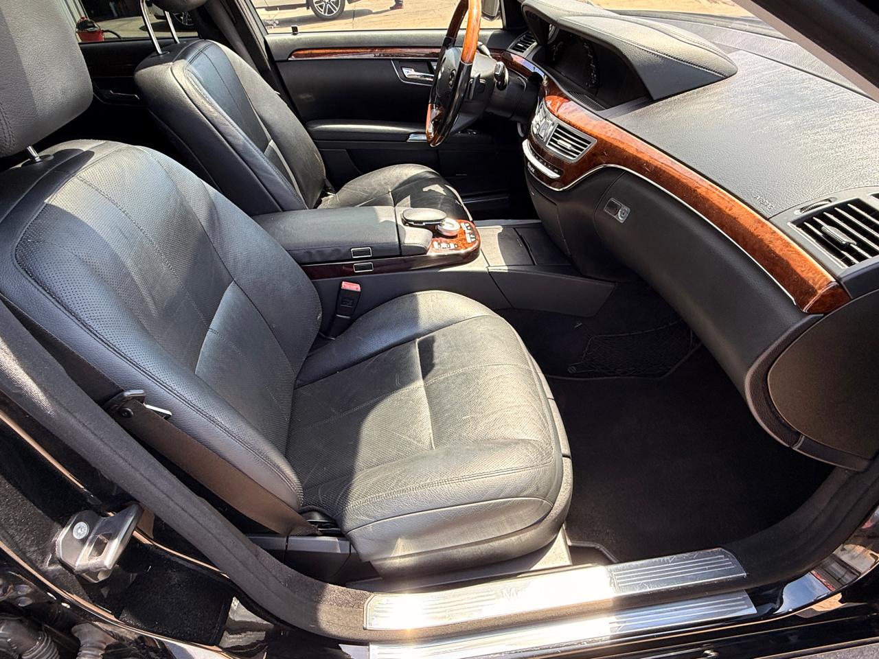 Mercedes-Benz S-Class S550 4MATIC 2009