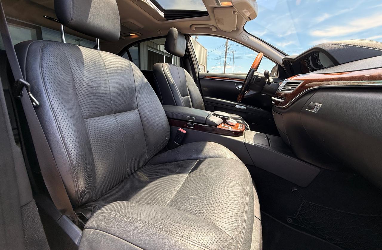 Mercedes-Benz S-Class S550 4MATIC 2009