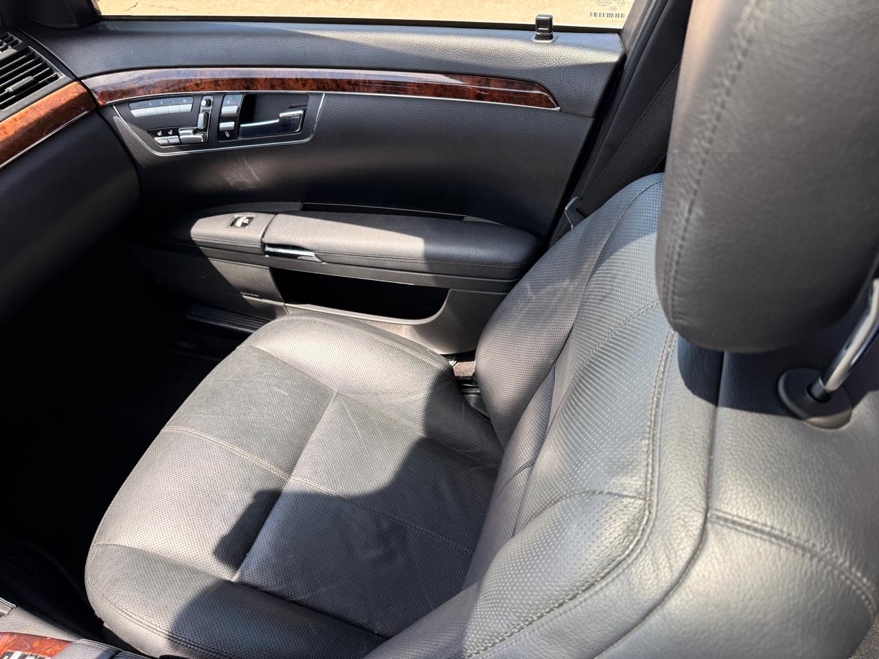 Mercedes-Benz S-Class S550 4MATIC 2009