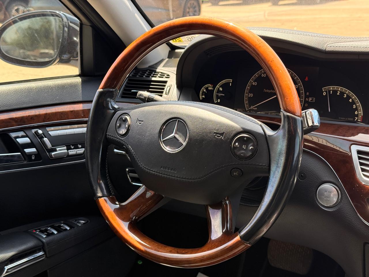 Mercedes-Benz S-Class S550 4MATIC 2009