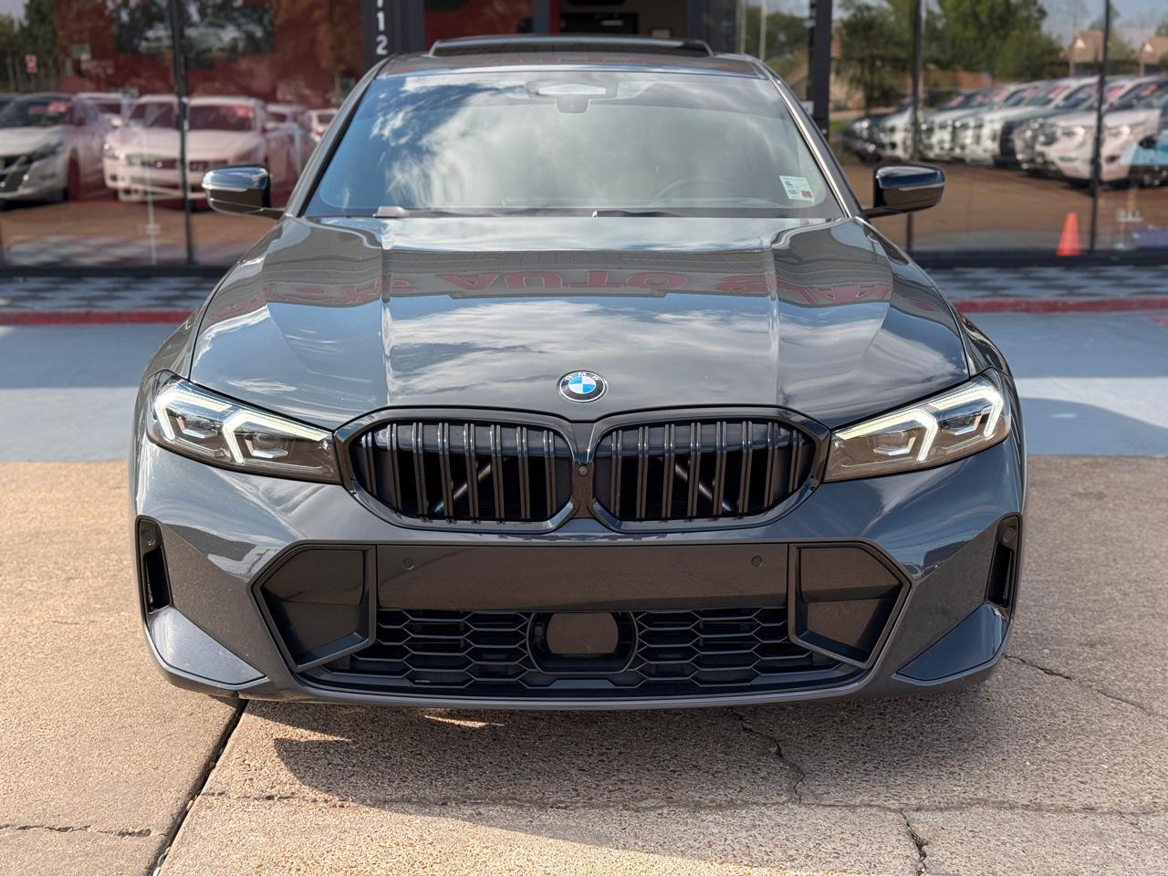 BMW 3-Series 330i 2023