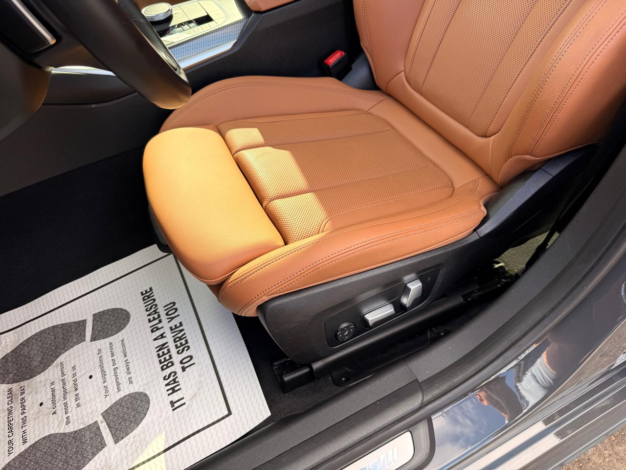 BMW 3-Series 330i 2023