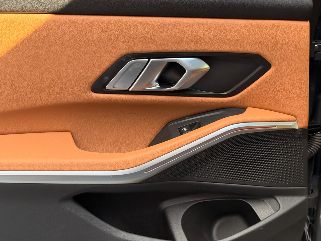 BMW 3-Series 330i 2023