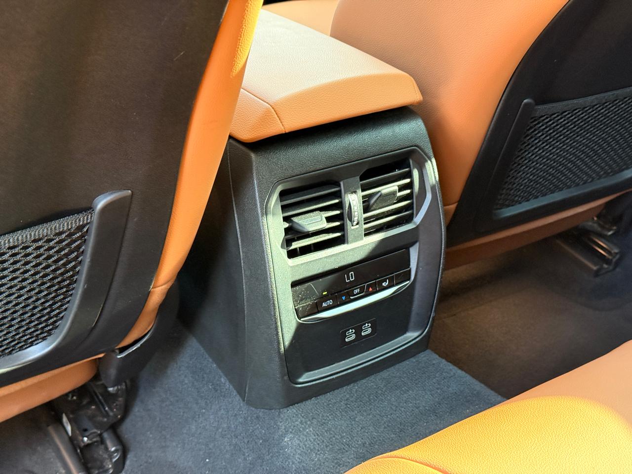 BMW 3-Series 330i 2023