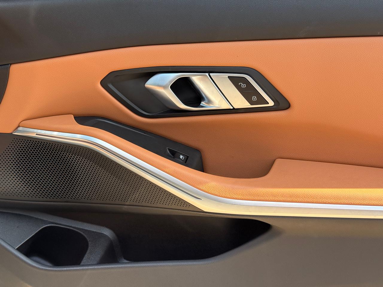 BMW 3-Series 330i 2023