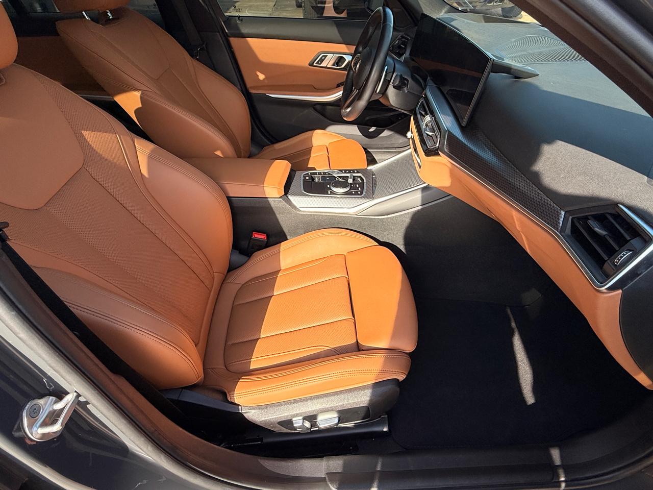 BMW 3-Series 330i 2023