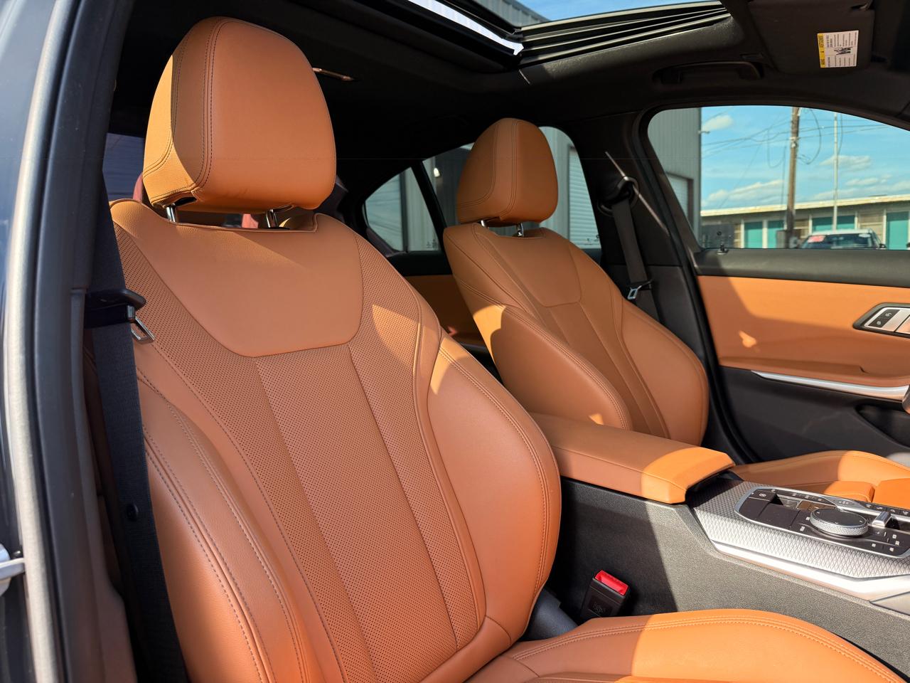 BMW 3-Series 330i 2023