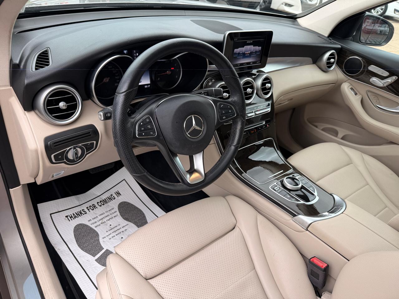 Mercedes-Benz GLC-Class GLC300 2019