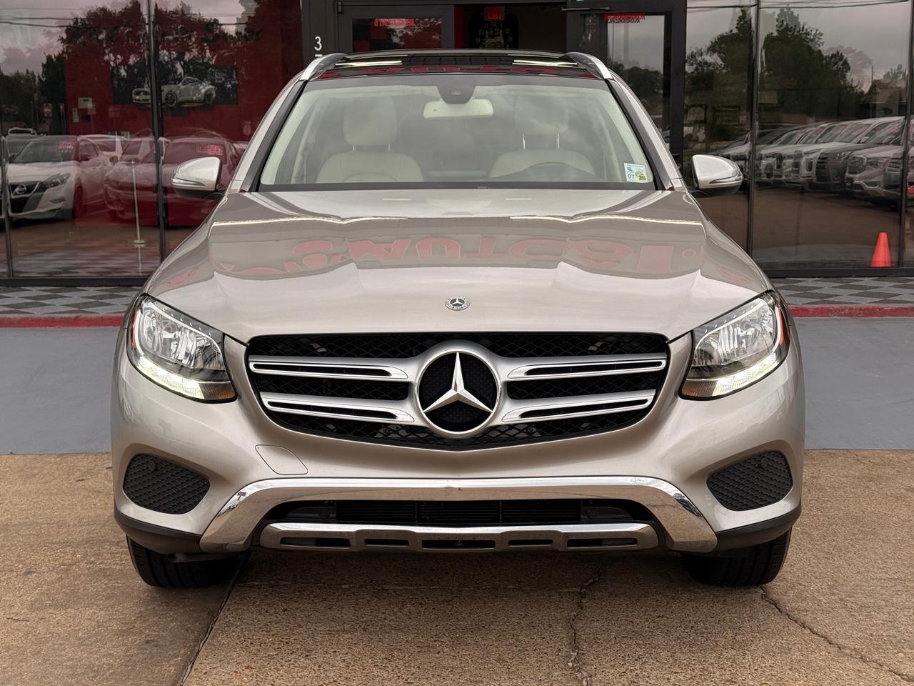 Mercedes-Benz GLC-Class GLC300 2019