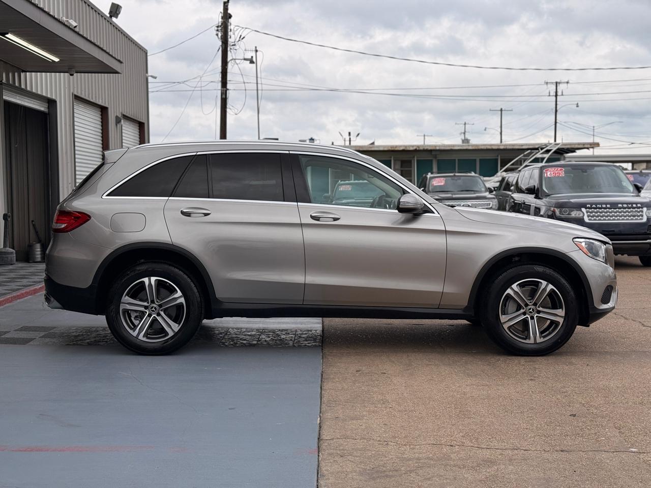 Mercedes-Benz GLC-Class GLC300 2019