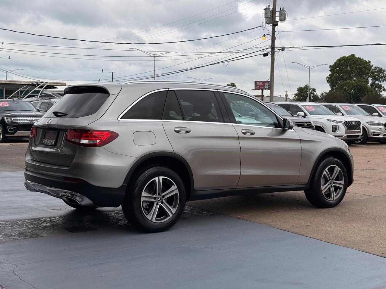 Mercedes-Benz GLC-Class GLC300 2019