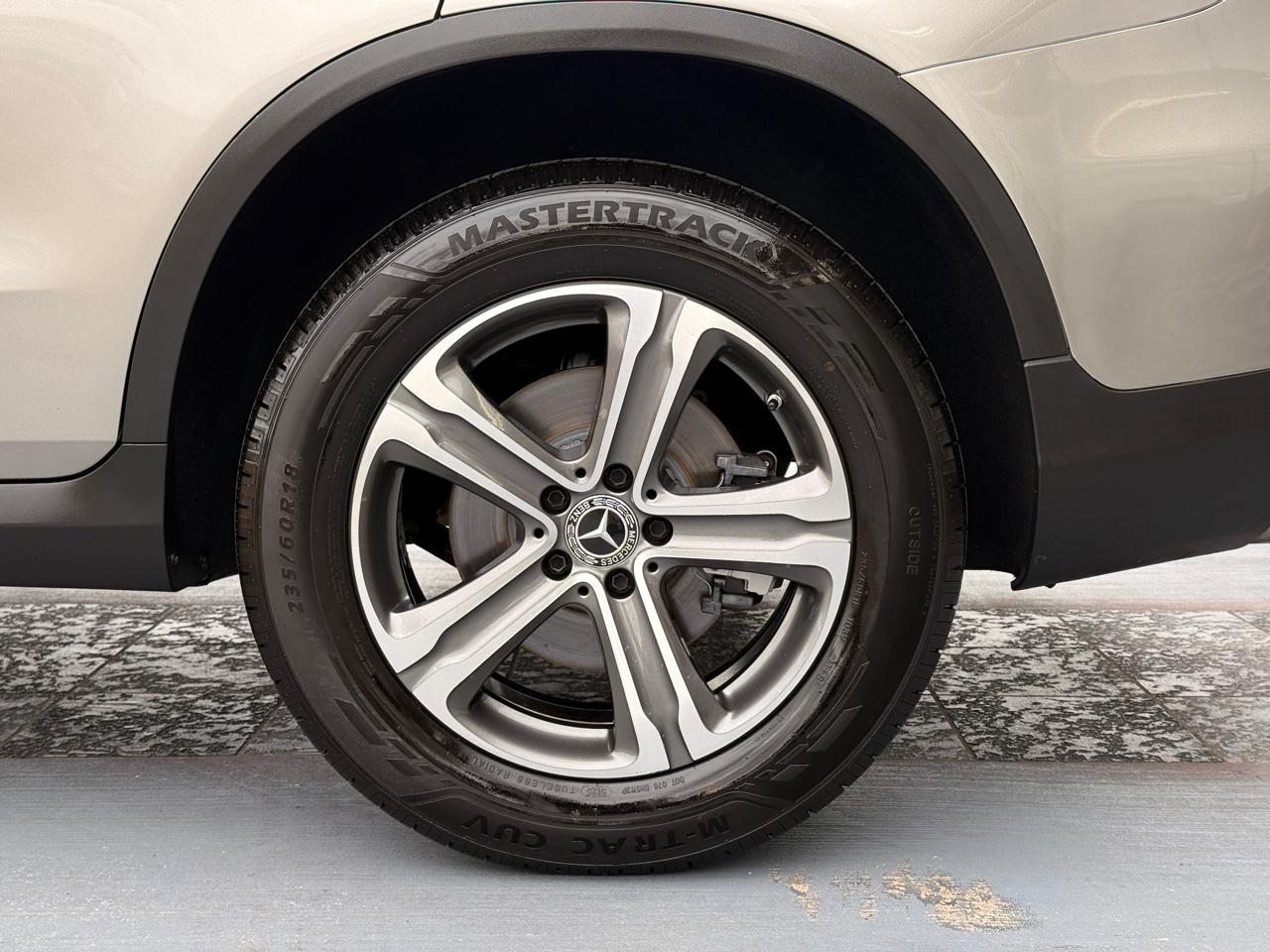 Mercedes-Benz GLC-Class GLC300 2019