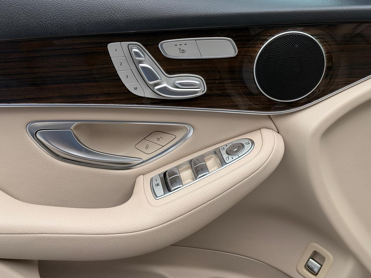 Mercedes-Benz GLC-Class GLC300 2019